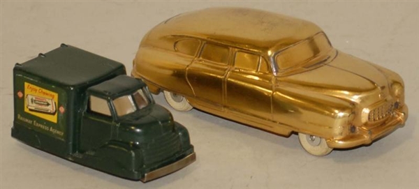 LOT OF 2: TOY VEHICLES.                           