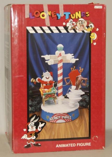 LOONEY TUNES ANIMATED HOLIDAY FIGURE IN BOX.      