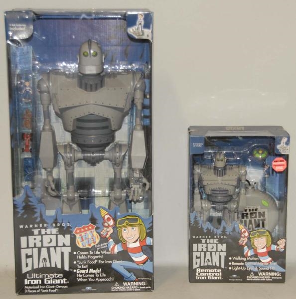 LOT OF 2: 1999 IRON GIANT FIGURES IN BOXES.       