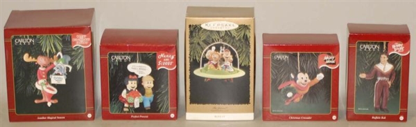 LOT OF HALLMARK CHRISTMAS ORNAMENTS IN BOXES.     