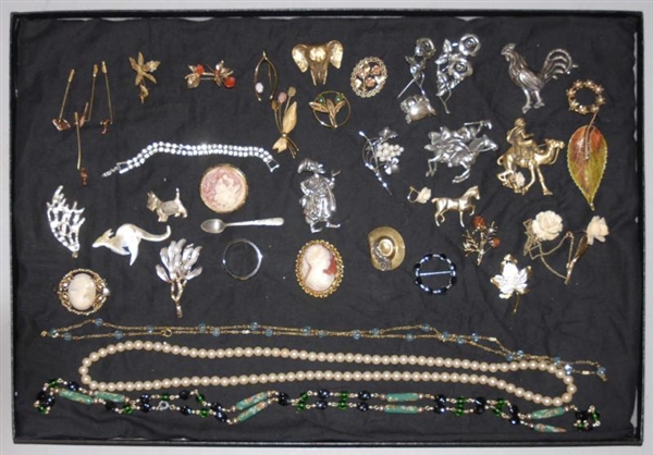 LARGE LOT OF ASSORTED JEWELRY.                    