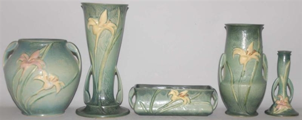 LOT OF 5: GREEN ZEPHYR LILY PIECES.               