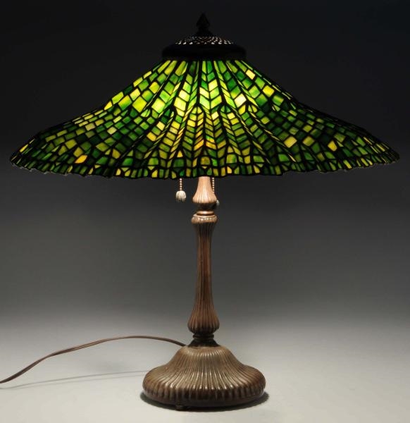 LOTUS & LEADED STAINED GLASS LAMP.                