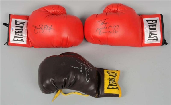 LOT OF 3: AUTOGRAPHED BOXING GLOVES.              