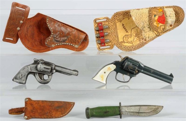 LONE RANGER GUNS, HOLSTER & KNIFE SHEATH.         