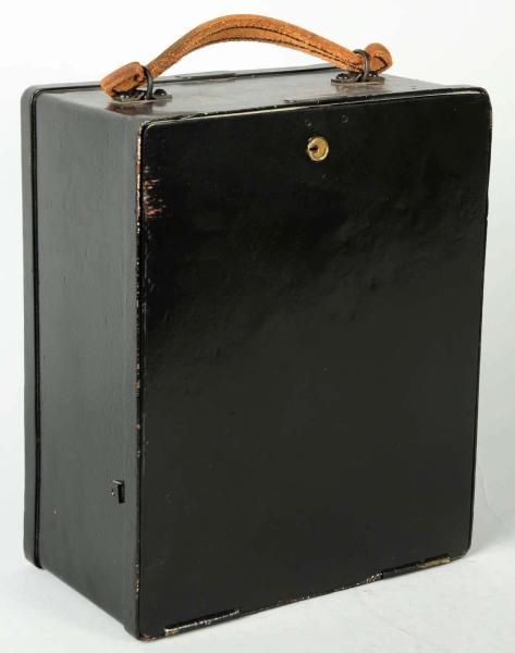 SALESMAN SAMPLE MOSLER SQUARE CANNONBALL SAFE.    