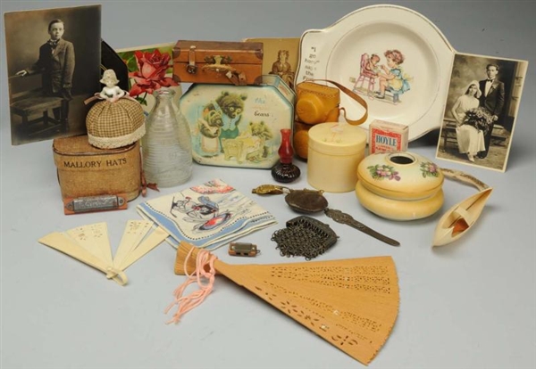 LOT OF ACCESSORIES FOR DOLLS.                     