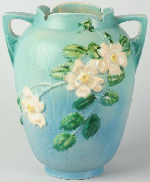 ROSEVILLE WHITE ROSE VASE.                        