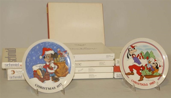 LOT OF 11: ASSORTED 1970S DISNEY PLATES IN BOXES. 