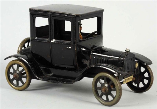 TIN LITHO BING MODEL T AUTO WIND-UP TOY.          