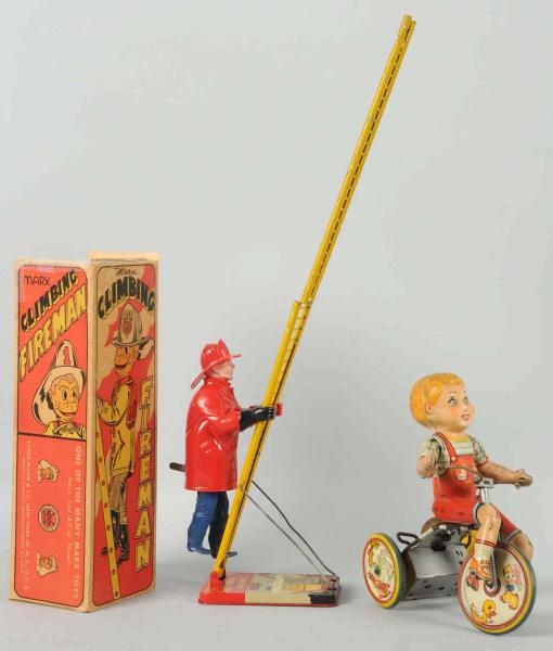 LOT OF 2: TIN LITHO & PLASTIC WIND-UP TOYS.       