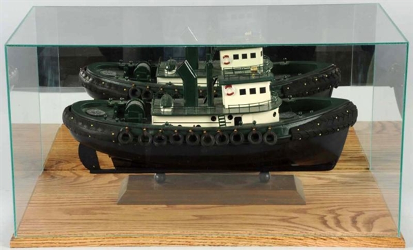 CONTEMPORARY WOODEN TUG BOAT MODEL.               