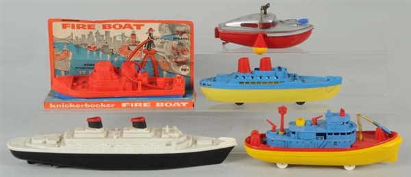 LOT OF 5: PLASTIC BOAT TOYS.                      