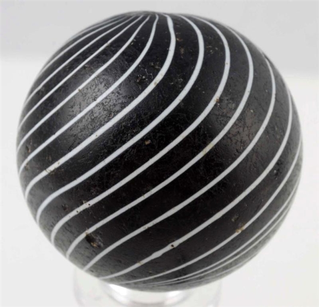 LARGE BLACK CLAMBROTH MARBLE.                     