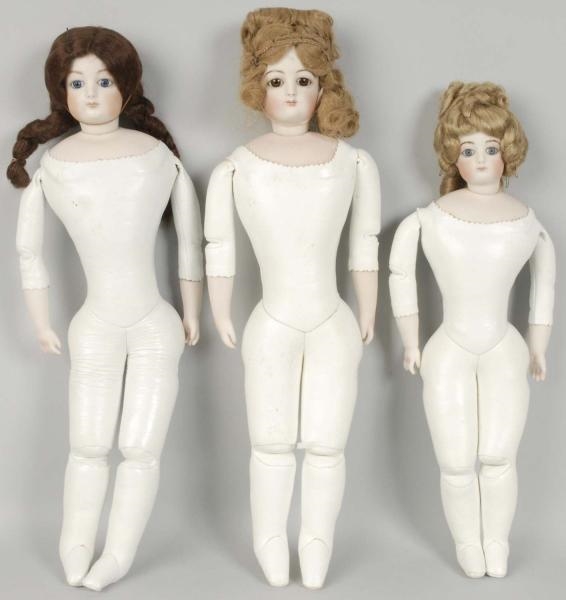 LOT OF 3: ARTIST REPRODUCTION BISQUE DOLLS.       