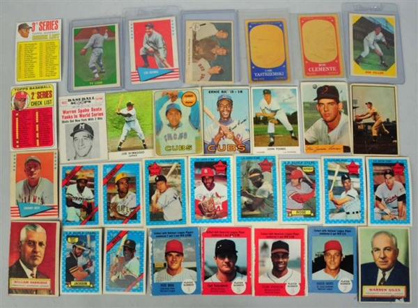 LOT OF 70: VARIOUS TOPPS & OTHER BASEBALL CARDS.  