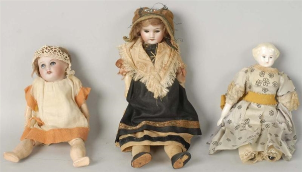 LOT OF 3: BISQUE & CHINA DOLLS.                   