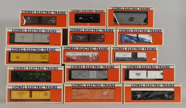 LOT OF 15: LIONEL ROLLING STOCK TRAIN CARS.       