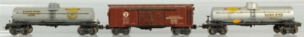LOT OF 3: LIONEL O-GAUGE FREIGHT TRAIN CARS.      