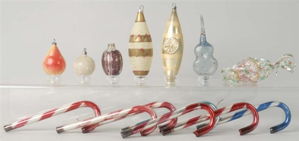 LOT OF 14: ASSORTED GLASS CHRISTMAS ORNAMENTS.    