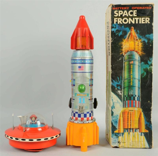 LOT OF 2: BATTERY-OPERATED SPACE TOYS.            