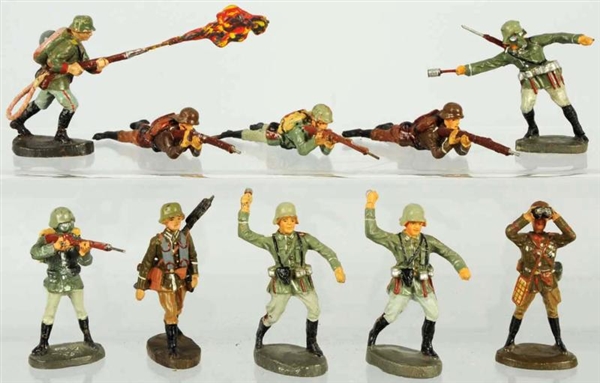 LOT OF 10: COMPOSITION 7CM FIGHTING SOLDIERS.     