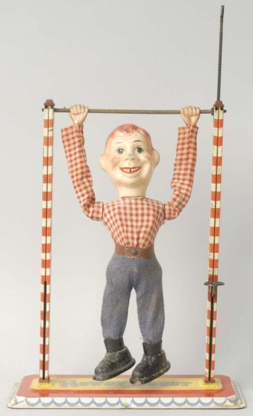 ARNOLD HOWDY DOODY SWING TOY.                     