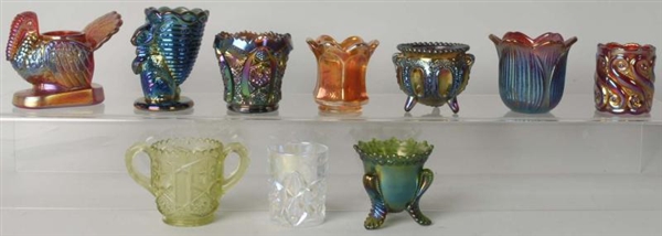 LOT OF 10: SMALL CARNIVAL GLASS PIECES.           