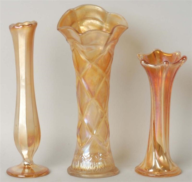 LOT OF 3: SMALL CARNIVAL GLASS VASES.             