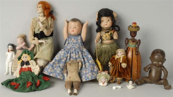 LOT OF 10: ASSORTED DOLLS.                        