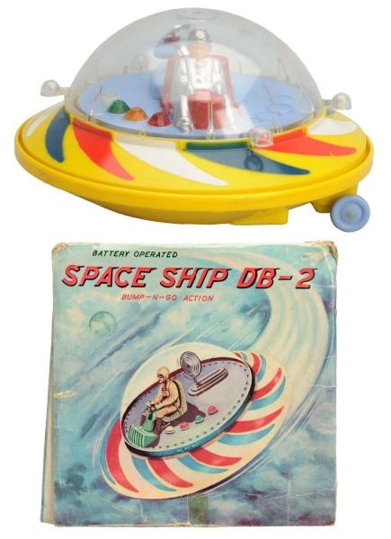 PLASTIC & PAINTED BATTERY-OPERATED SPACESHIP DB-2 