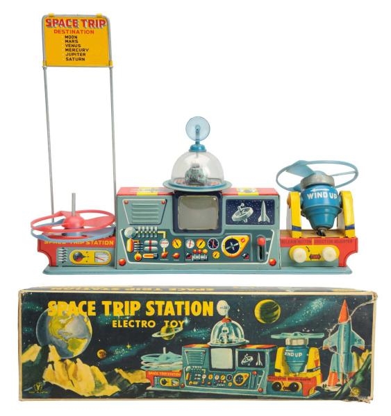 TIN LITHO BATTERY-OPERATED SPACE TRIP STATION.    