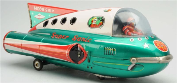 TIN LITHO BATTERY-OPERATED SUPER SONIC MOON SHIP. 