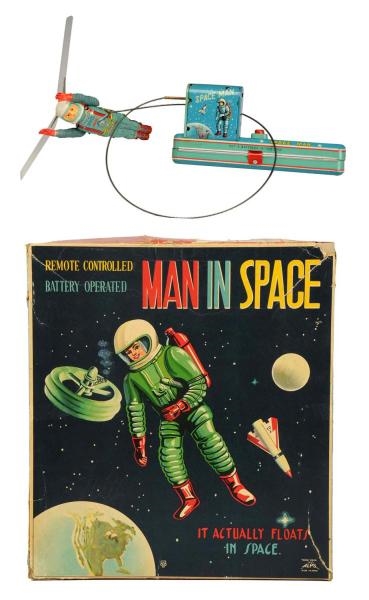 TIN LITHO & CELLULOID BATTERY-OP MAN IN SPACE.    