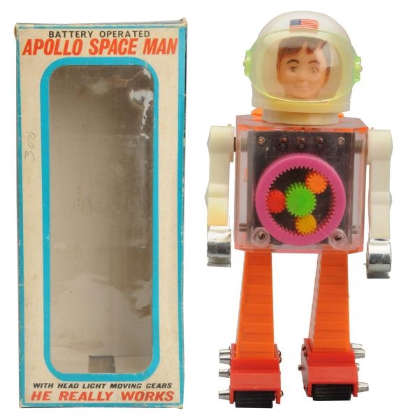 PLASTIC BATTERY OP. APOLLO SPACE MAN ROBOT.       