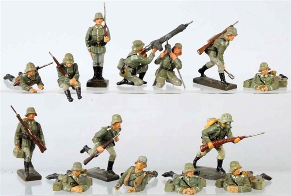 LOT OF 13: LINEOL 7.5 CM GERMAN ARMY SOLDIERS.    