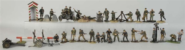 LOT OF ASSORTED 21ST CENTURY & WWII SOLDIERS.     