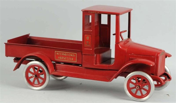 PRESSED STEEL BUDDY L RED BABY TRUCK.             