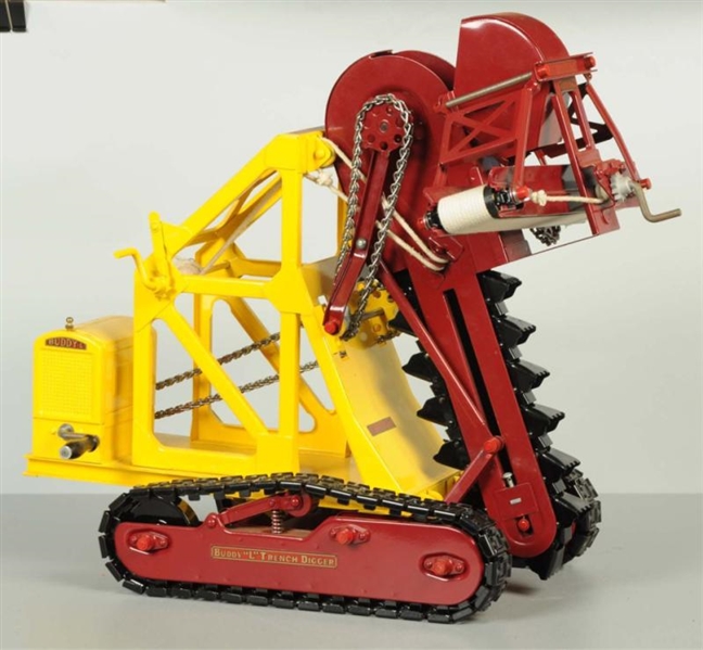 T-REPRODUCTION BUDDY L TRENCH DIGGER.             