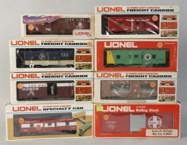 LOT OF 8: LIONEL FREIGHT TRAIN CARS.              