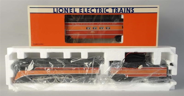 LOT OF 2: LIONEL SOUTHERN PACIFIC TRAIN ITEMS.    