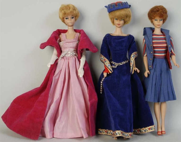 LOT OF 3: BUBBLE CUT BARBIE DOLLS.                