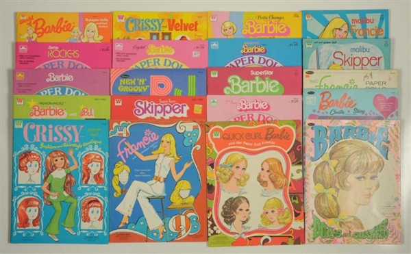 LARGE LOT OF BARBIE & FAMILY PAPER DOLLS.         