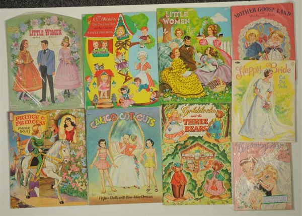 LOT OF ASSORTED PAPER DOLLS.                      