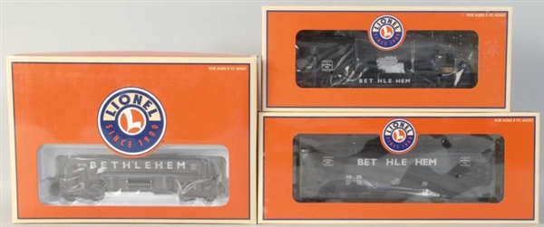 LOT OF 3: LIONEL BETHLEHEM STEEL FREIGHT CARS.    