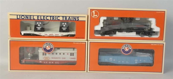 LOT OF 4: LIONEL FREIGHT TRAIN CARS.              