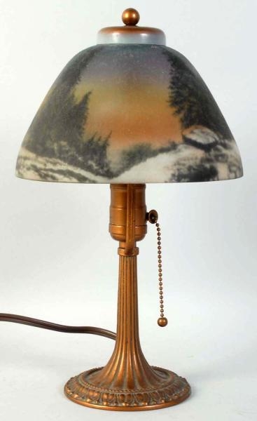 SMALL REVERSE PAINTED GLASS BOUDOIR LAMP.         