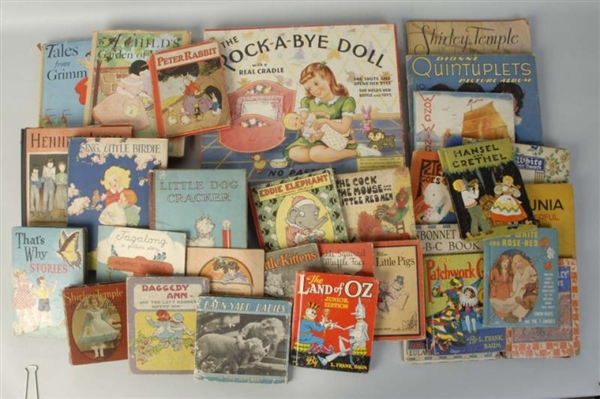LARGE LOT OF ASSORTED CHILDRENS BOOKS.           