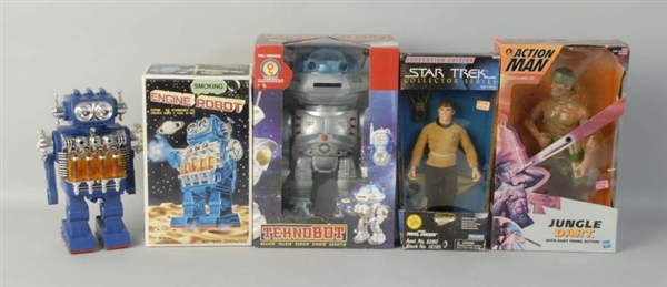 LOT OF 4: SPACE & CHARACTER FIGURES.              