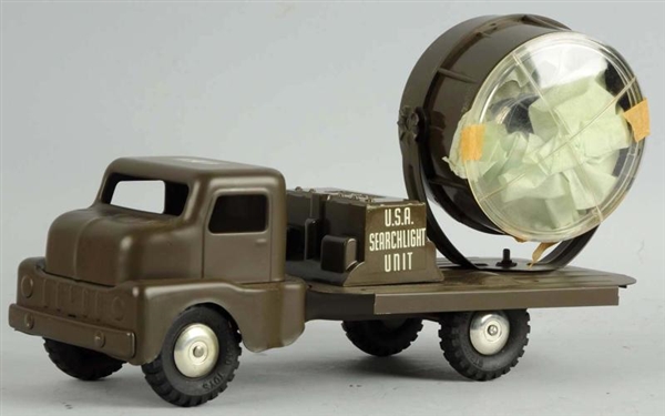 STRUCTO PRESSED STEEL ARMY SEARCH LIGHT TRUCK.    